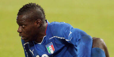 Balotelli im Abseits