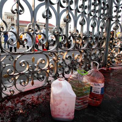 Blut-Attacke auf Premier