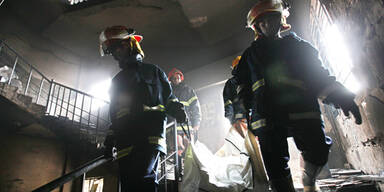 Über 120 Tote bei Fabrik-Brand in Bangladesch