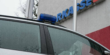 Fahdnung nach Bankräuber in OÖ