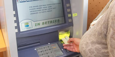 ­Bankomat spuckte Tausende Euro aus