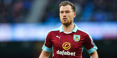 Fast-&Ouml;si Barnes nach Alkofahrt eingesperrt