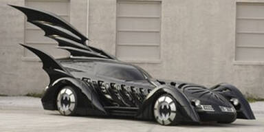 Auch ein Batmobil muss mal in die Werkstatt