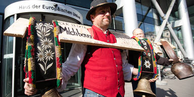 Lautstarke Milchbauern-Demo in Wien