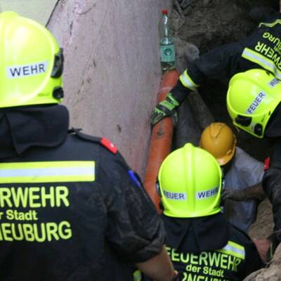 33-Jähriger bis zum Hals verschüttet