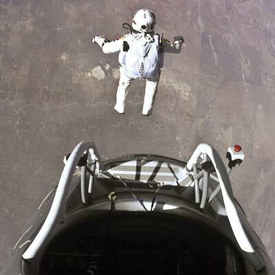 Neue Bilder vom Stratos-Sprung