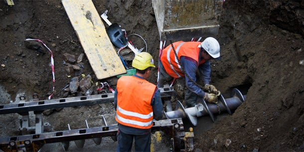 Erdrutsch bei Baustelle riss Straße weg