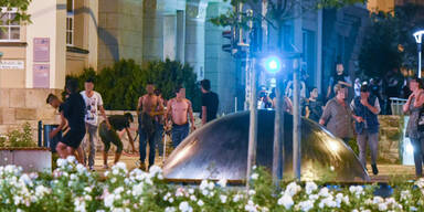 Gewalt nazis fl&uuml;chtlinge