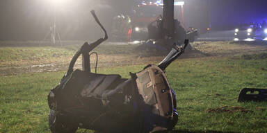 Horror-Crash: 4 Teenager get&ouml;tet