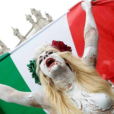 Nackter Protest gegen Silvio Berlusconi 