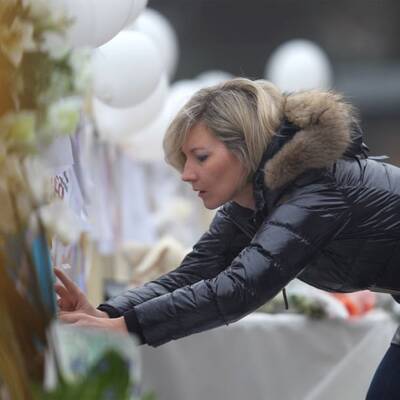 Transport der Todesopfer des Busunglücks 