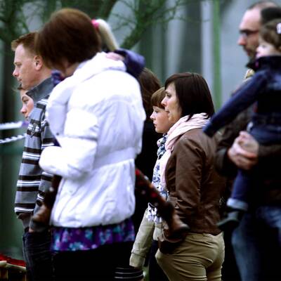 Transport der Todesopfer des Busunglücks 