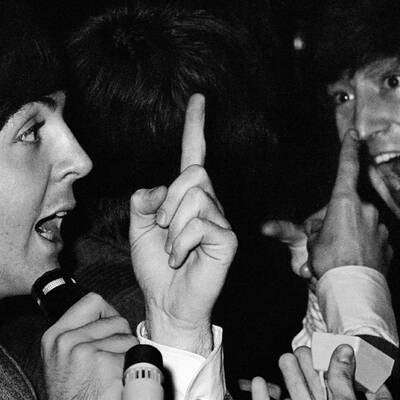 Unveröffentlichte Beatles-Fotos ausgestellt