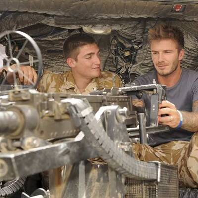 Beckham besucht britische Truppen