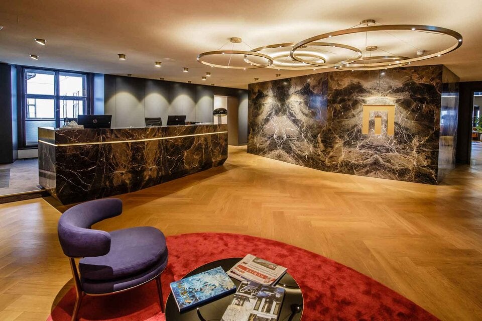 Eingangsbereich zu den Büroräumen der SIGNA Holding