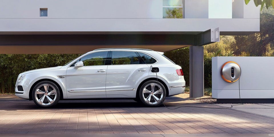 Bentley bringt den Bentayga mit Plug-in-Hybrid