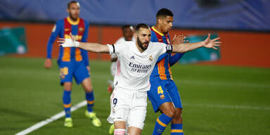 2:1 - Real nach Thriller &uuml;ber Barca an Spitze