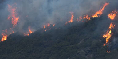 Brand auf Hausberg von Edinburgh