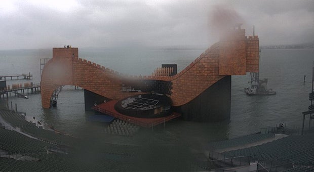 Sturm bläst uns den Frühling weg