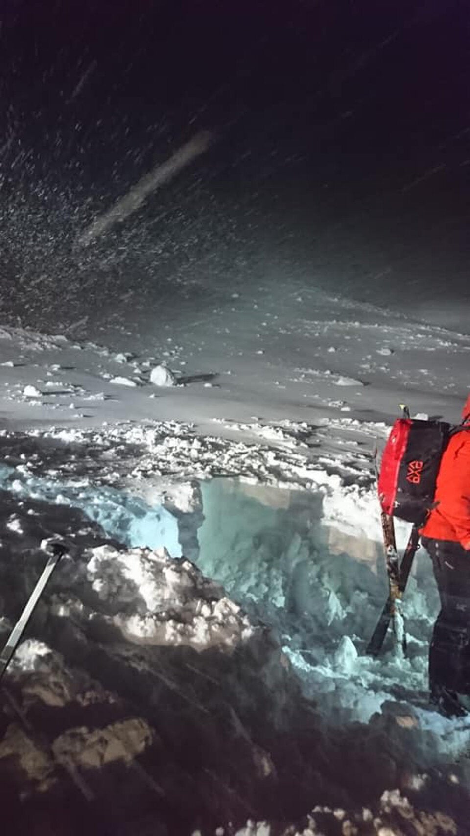 Skitourengeher nach fünf Stunden unter Lawine gerettet