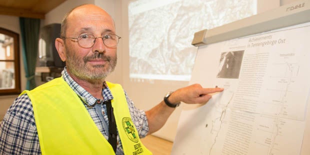 Forscher in Höhle abgestürzt: Rettung läuft