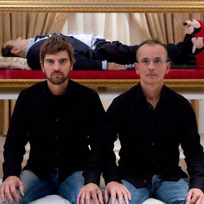 Wirbel um Berlusconi im Glas-Sarg