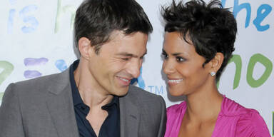 Martinez, Halle Berry