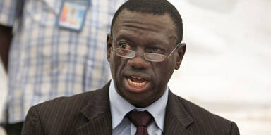 Kizza Besigye