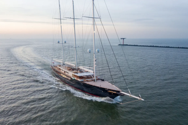 Bezos Yacht