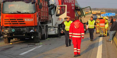 Massen-Crash auf der A2 bei Graz 