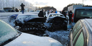 Massencrash auf der Westautobahn 