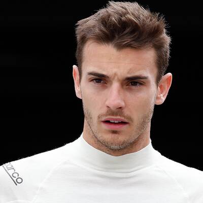 Marussia-Pilot krachte gegen Bergekran: Lebensgefahr!