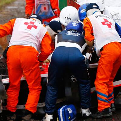 Marussia-Pilot krachte gegen Bergekran: Lebensgefahr!