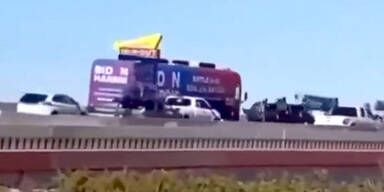 Trump-Anh&auml;nger greifen Biden-Bus an