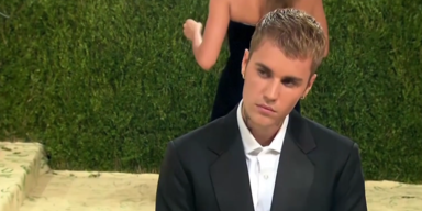 bieber grammy verleihung.PNG