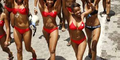 Mega-Bikini-Parade in Südafrika