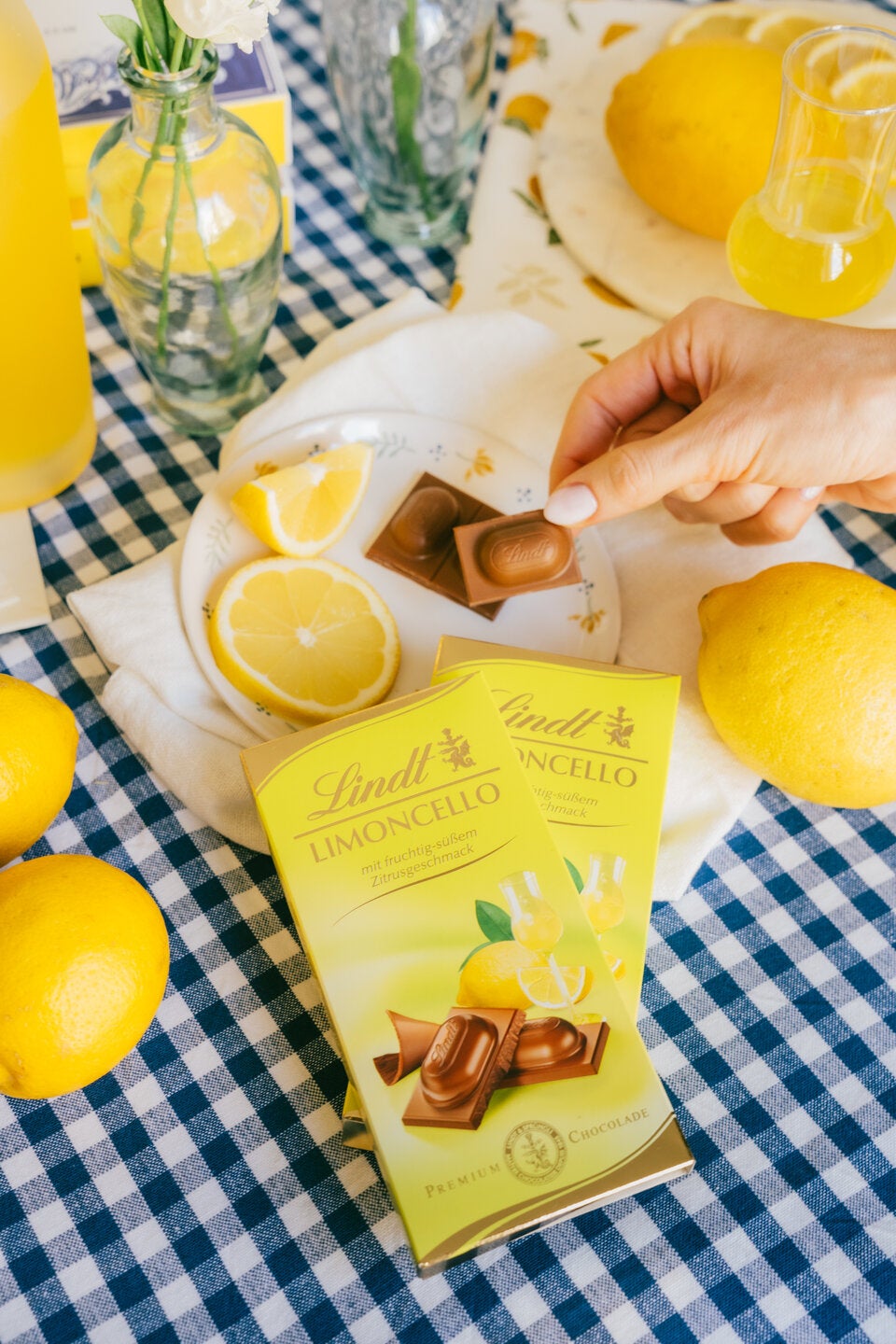 Aperol Spritz & Limoncello: Beliebte Cocktails gibt es jetzt auch als Schokolade