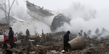Mehrere Tote: Jumbo-Jet krachte auf Dorf