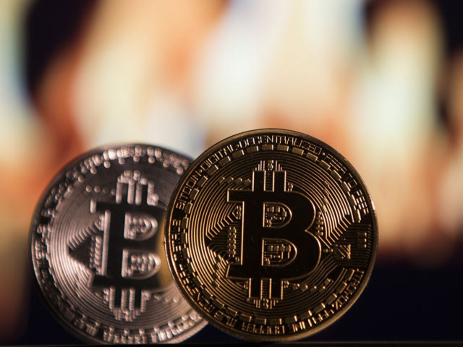 Bitcoin unter 10.000 US-Dollar gefallen - Business-Live