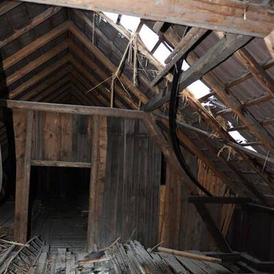 Bauernhof in OÖ beschädigt