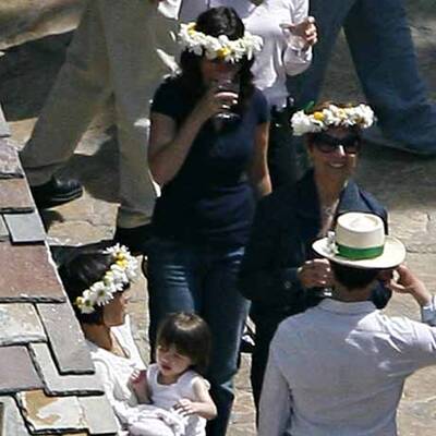 Suris Geburtstag: TomKat küssen gegen Gerüchte