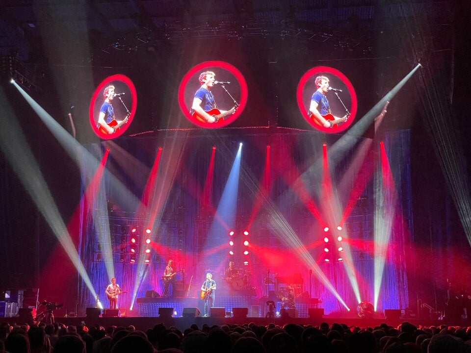 James Blunt verwandelte Stadthalle in Lichtermeer