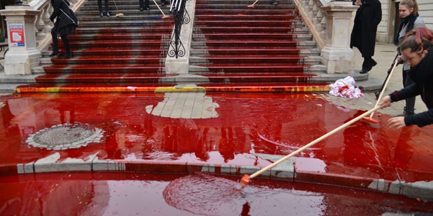 Klima-Rebellen provozieren mit 'Blutbad'