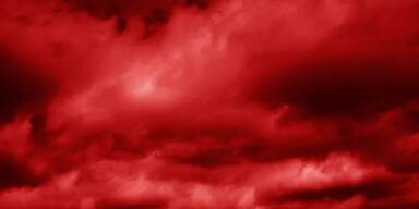 Sahara-Sand f&auml;rbt Regen BLUTROT: Hier schl&auml;gt das Wetter-Ph&auml;nomen zu