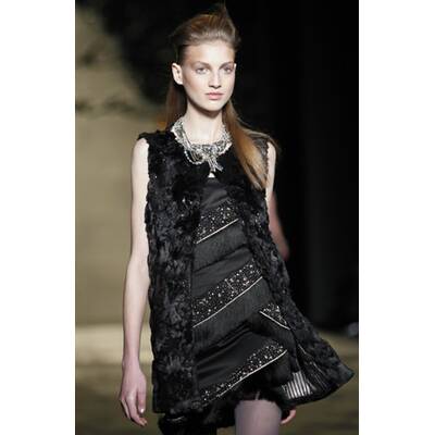 Badgley Mischka H/W 10