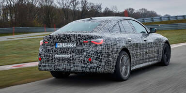 Model-3-Gegner BMW i4 in finaler Testphase