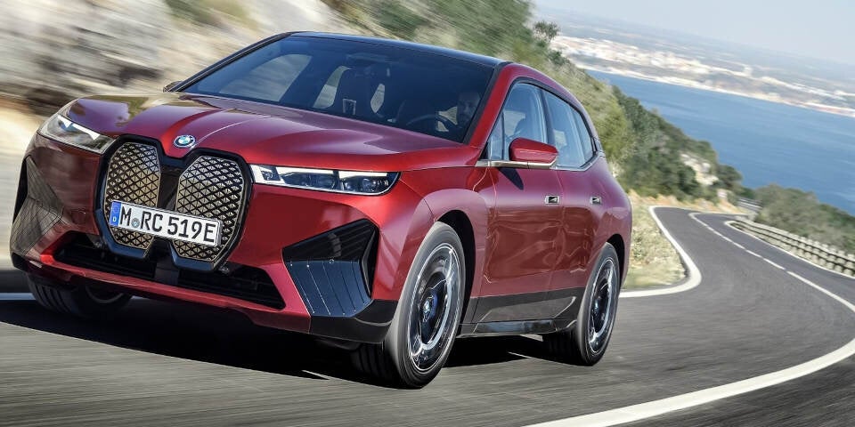 BMW bringt Elektro-SUV iX mit 600 km Reichweite