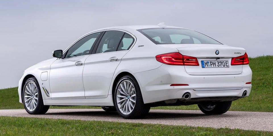 Magna baut auch den BMW 5er Plug-in-Hybrid