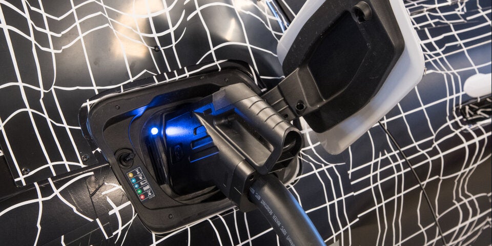 BMW testet den i7: Erste Infos zum Elektro-7er