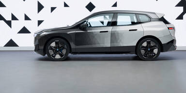 Dieser BMW &auml;ndert auf Knopfdruck seine Farbe